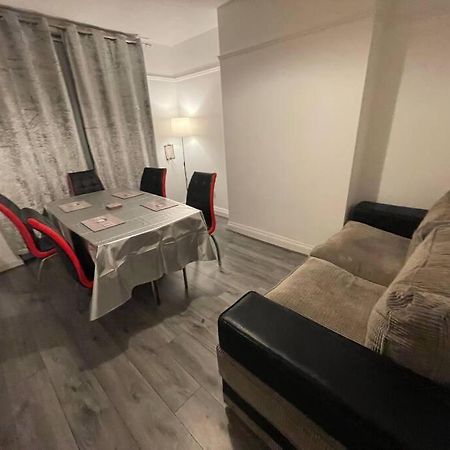 Large Beautiful 3 Bed House In City Of Birmingham Bagian luar foto