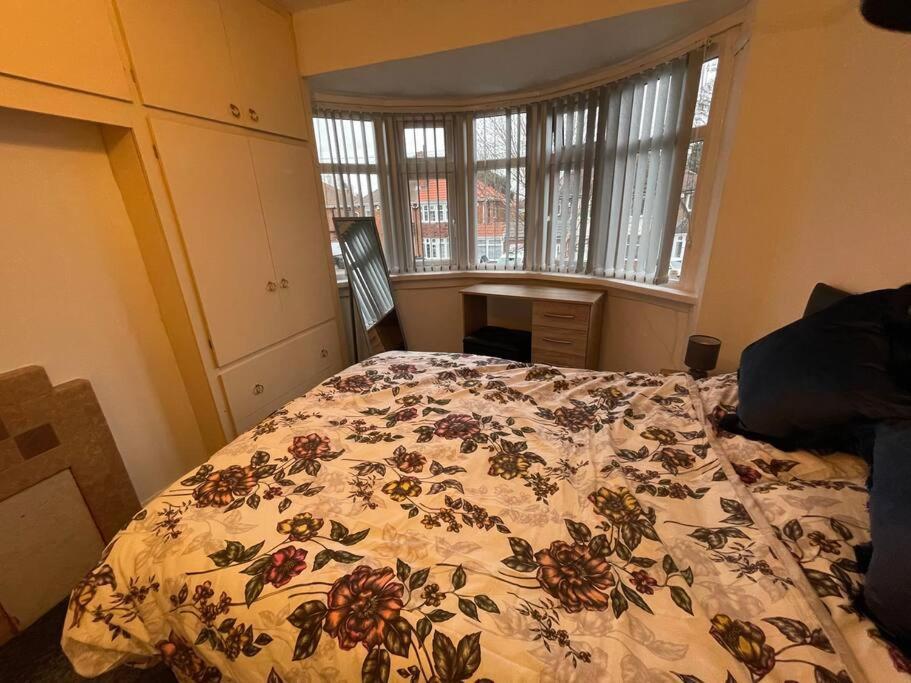 Large Beautiful 3 Bed House In City Of Birmingham Bagian luar foto