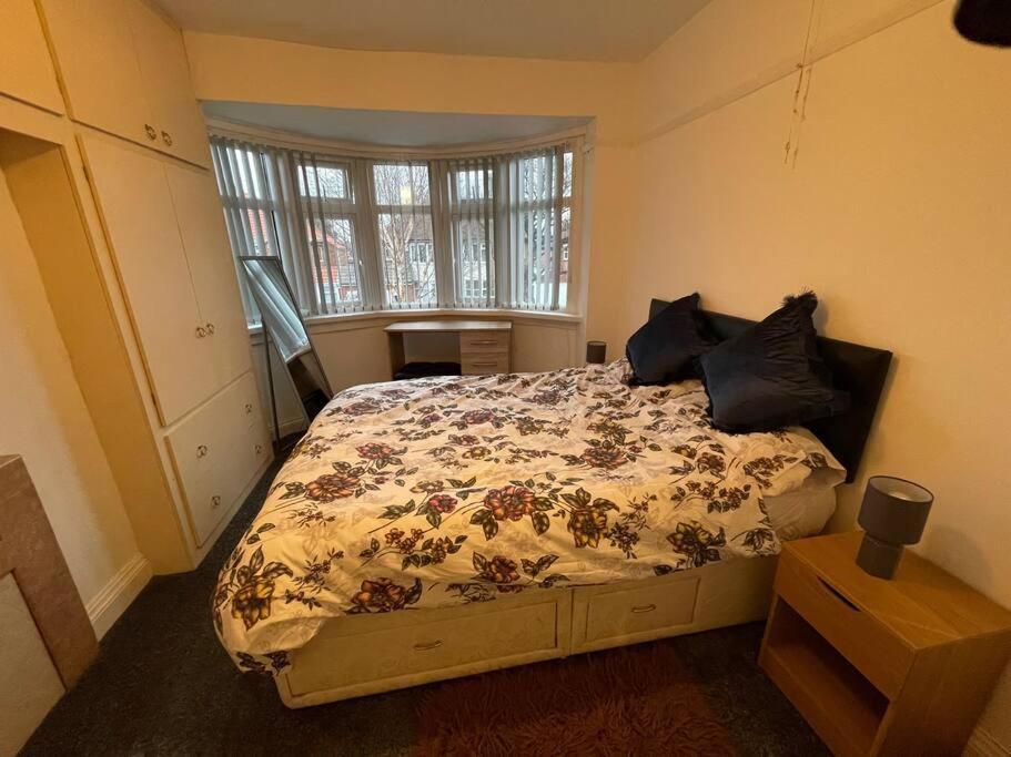 Large Beautiful 3 Bed House In City Of Birmingham Bagian luar foto